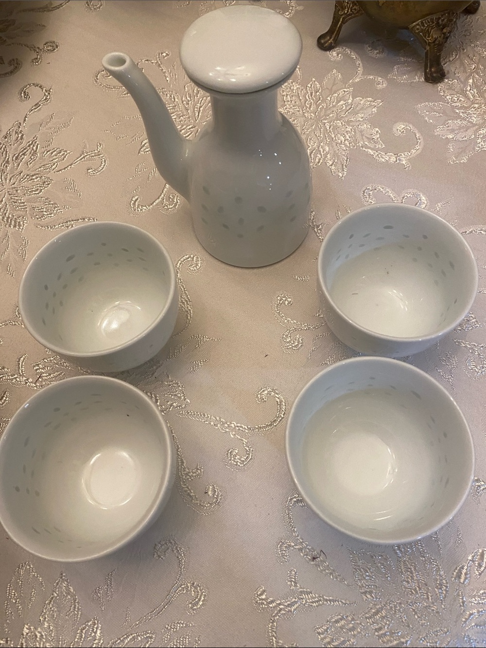 White Ceramic Tea Set with Pitcher and 4 Cups